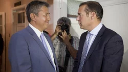 Gutiérrez , Figueroa, y la primera foto de unidad en el MPN