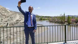 Gutiérrez inauguró el nuevo puente sobre el río Curi Leuvú