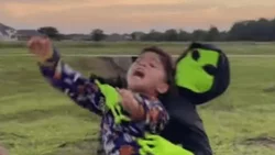 Video: ¿Nene secuestrado por un extraterrestre?
