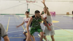 Fric la rompió y Biguá se quedó con el invicto del Rojo