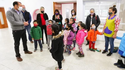 Gutiérrez inauguró un jardín y el nuevo hospital de Aluminé