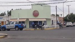 Dueño de una heladería le pegó dos tiros a un ladrón en Cutral Co