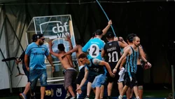 VIDEO: hinchas de Gremio destrozaron el VAR