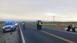 Una docente de Las Lajas volcó en Ruta 40; murió en el acto