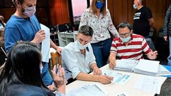 Para el FdT, Tortoriello usó boletas truchas