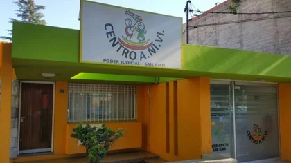 Una mujer abusó sexualmente durante años del bebé que iba a adoptar