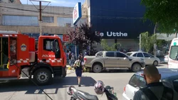 Atropellaron a una abuela y quedó atrapada bajo la camioneta