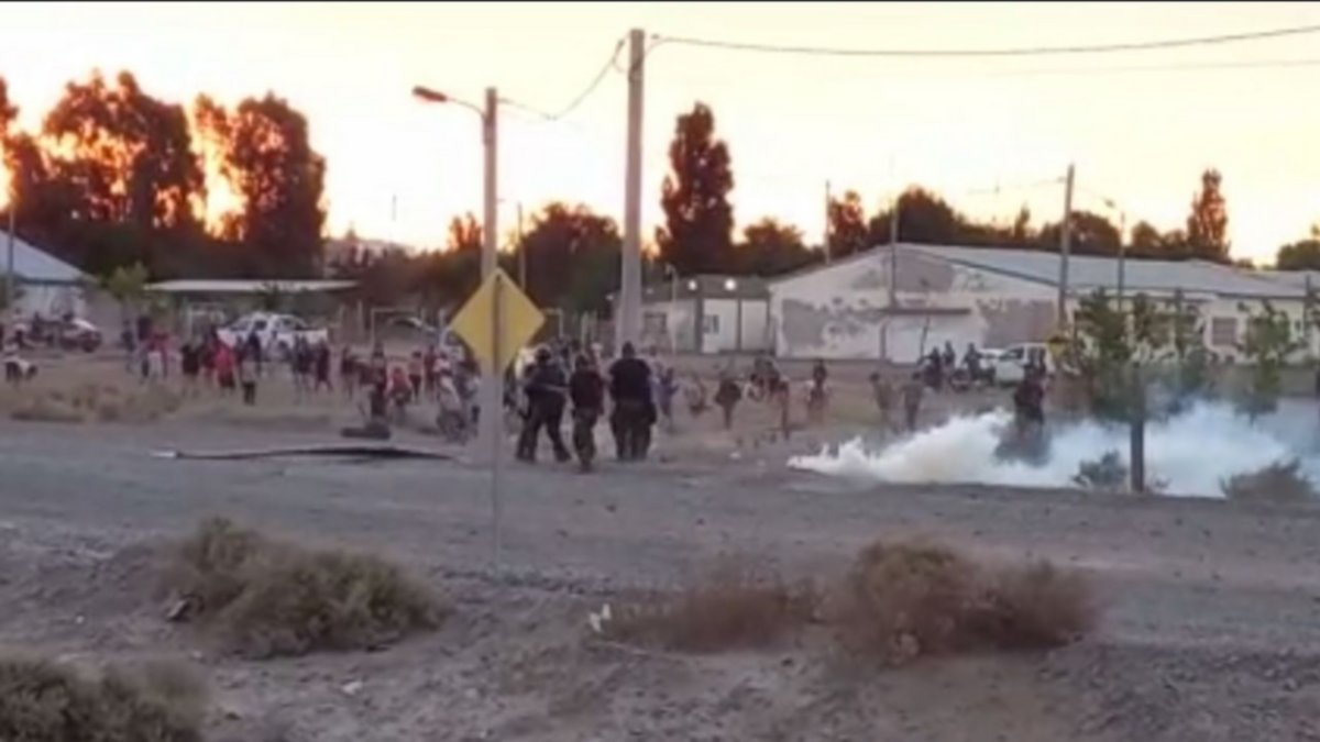 Las Perlas: policía reprimió y habría al menos dos heridos