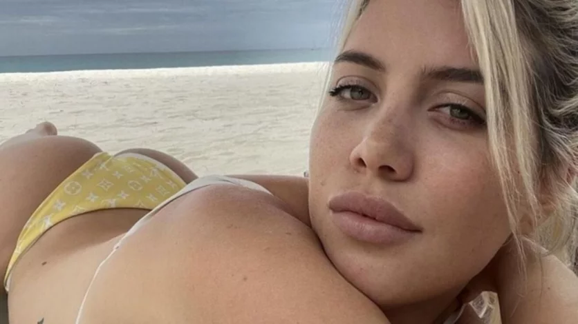 Wanda Nara lanzó su línea de bikinis y fue acusada de plagio