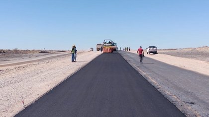 Más pavimento para ruta fundamental de Vaca Muerta