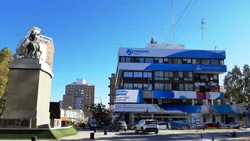 Premio de $48 mil por bodas de plata con la municipalidad
