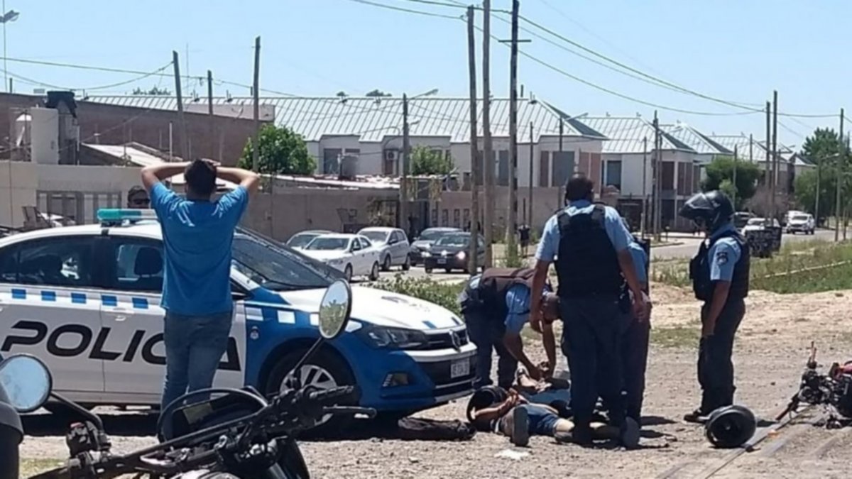 Vertiginosa persecución, choques y dos detenidos en Neuquén