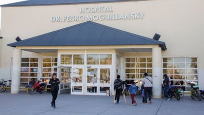 Despidieron a personal de limpieza del hospital de Cipolletti