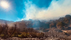 El fuego en Lote 39 continúa fuera de control