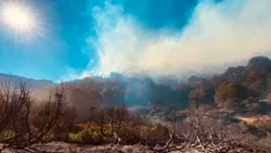 El fuego en Lote 39 continúa fuera de control