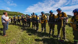 Gutiérrez viajó a Aluminé y recorrió la zona del incendio