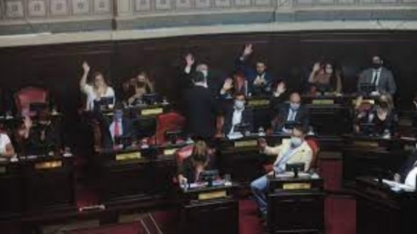 Macri, Vidal y Massa criticaron la votación bonaerense