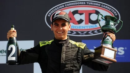Jara asciende al Pista Mouras con el Candela Competición