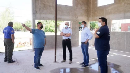 Bomberos del Chañar podrán terminar su cuartel propio