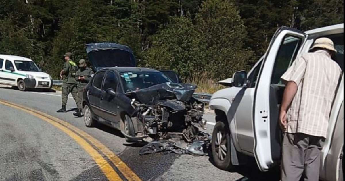 Violento choque frontal dejó tres heridos en la ruta 7 Lagos