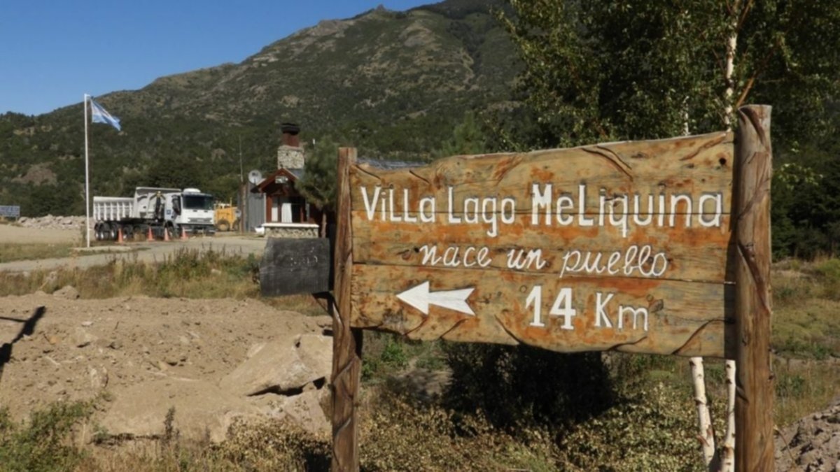 La villa que se llama a sí misma "paraíso de la desidia"