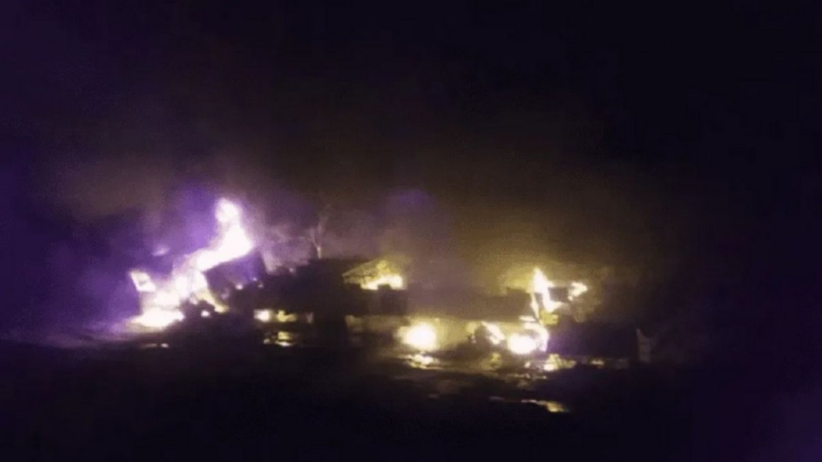 Tremendo: un camionero trasladaba aceite, volcó y murió calcinado