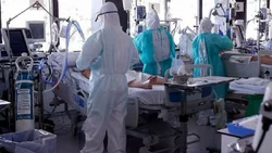 Cobró $19 millones porque su marido murió de Covid-19