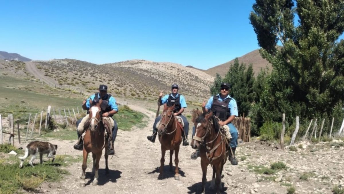 Policías encontraron a un hombre agonizando en Las Coloradas