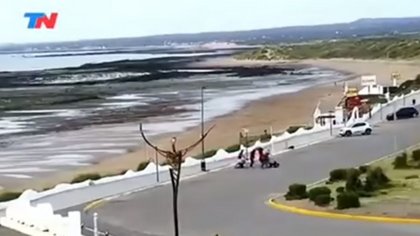 Televisaron en vivo una pelea de jóvenes en Las Grutas