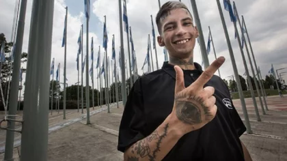 Escándalo L Gante: a los tiros en su casa con un vecino
