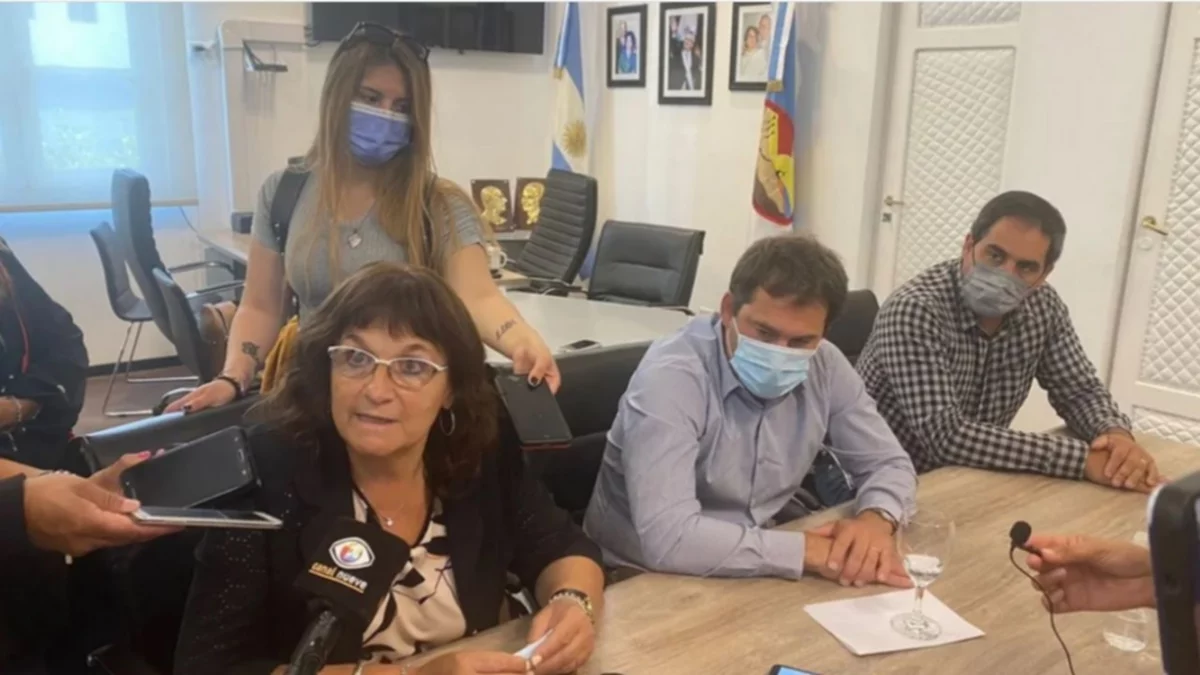Comodoro cambia una fiesta por reparación de escuelas