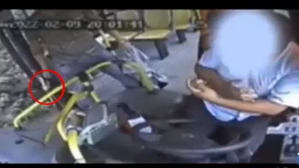 El padre de un pasajero atacó con un martillo a un colectivero