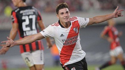 River goleó a Patronato con un implacable Julián Álvarez
