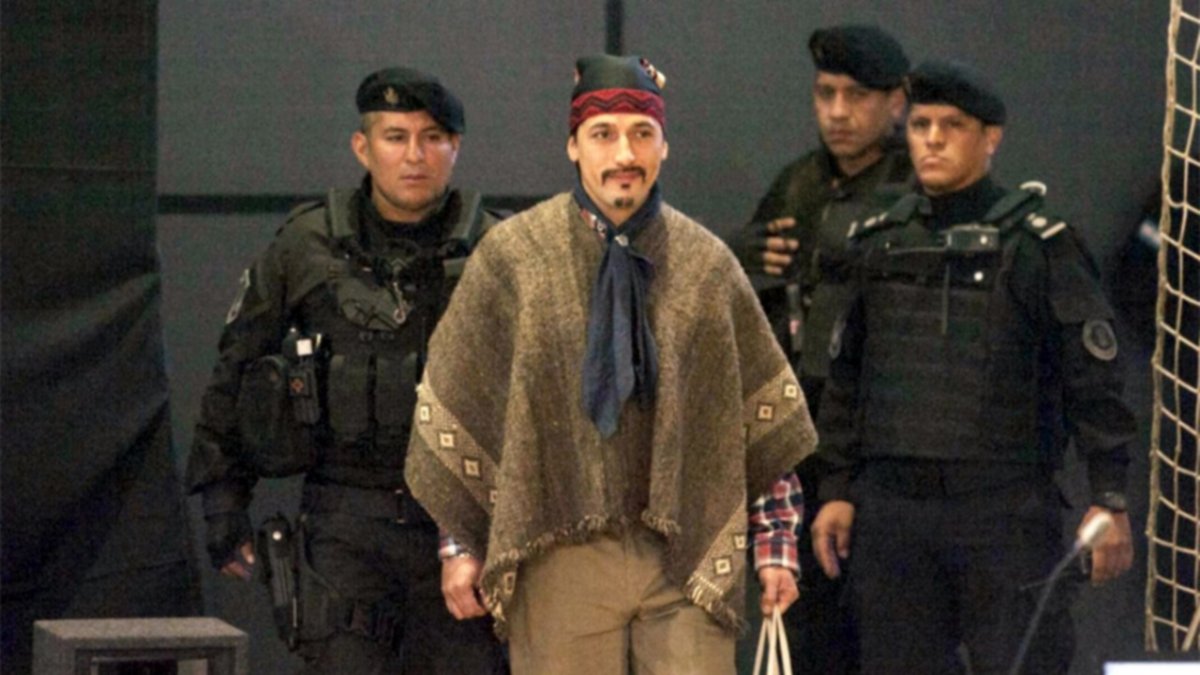 No hay orden para que Interpol capture a Jones Huala