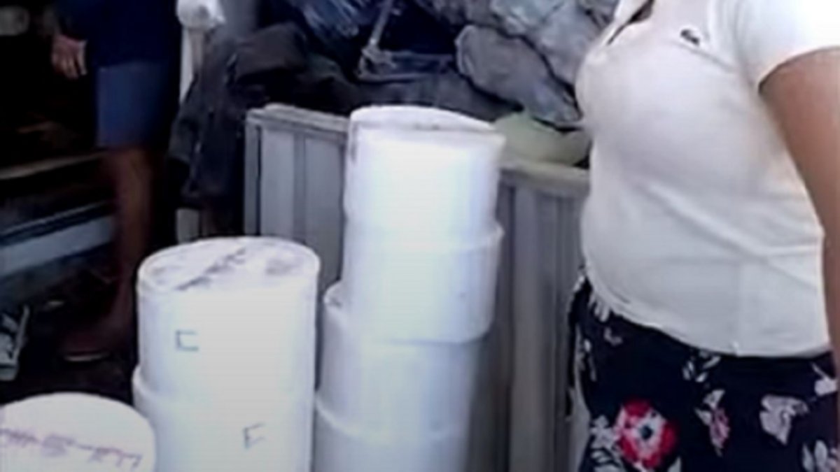 Vídeo: heladería neuquina regala baldes de helado
