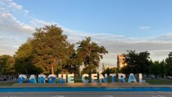 Sigue el viento y los días nublados