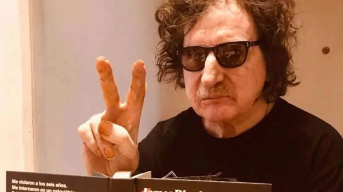 Charly García fue internado de urgencia