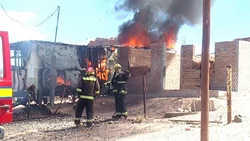 Una familia perdió todo en un devastador incendio