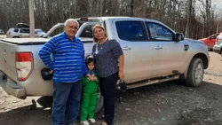 Encontraron en Roca la camioneta robada a familia de Salta