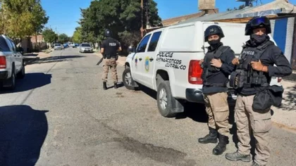 Les cayó la Policía en pleno fraccionamiento de droga