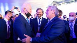 Biden apoya a Alberto Fernández para no entrar en default