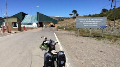 Diputados piden fronteras sin PCR y aulas sin barbijo