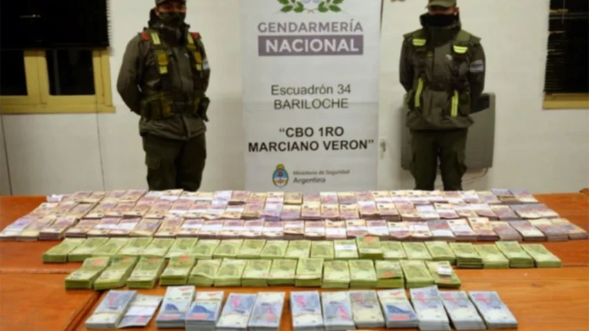 La funcionaria de los 3 millones pidió que se los devuelvan