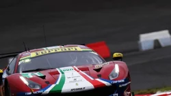 Manu Urcera probó una Ferrari en Monza