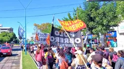 Organizaciones acamparán en la sede del gobierno rionegrino