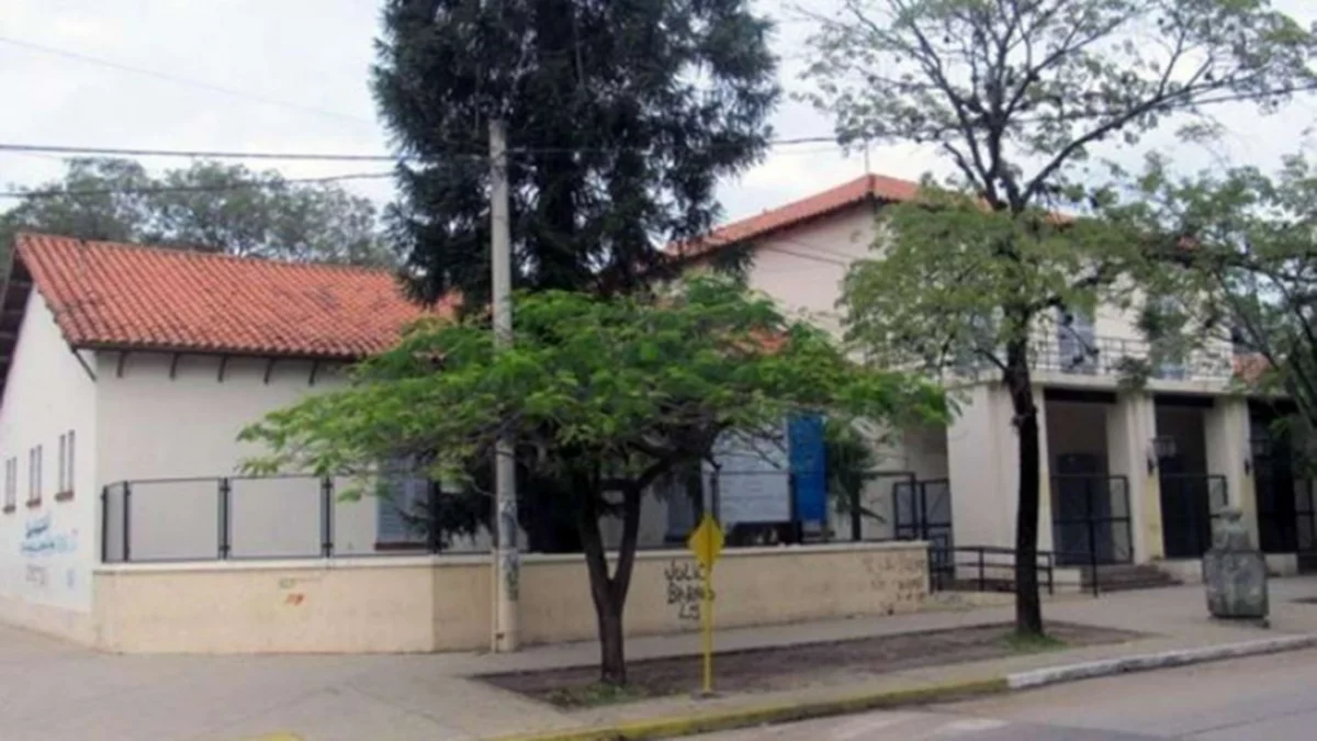 Planeaban violar y matar a una compañera: los cambiarán de curso