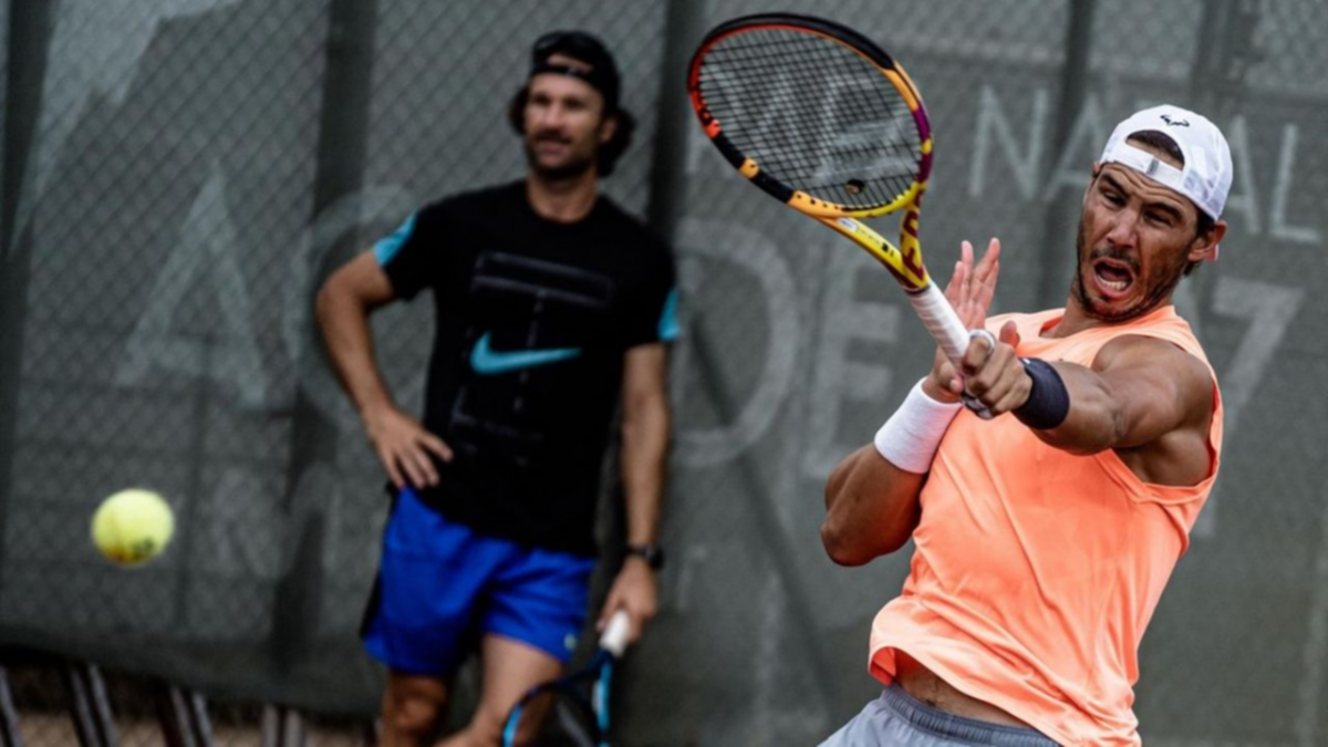 Nadal volvió a entrenar pensando en Roland Garros