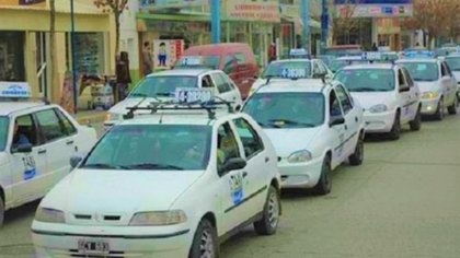 Evalúan utilizar botones antipánico en taxis