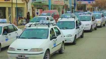 Evalúan utilizar botones antipánico en taxis