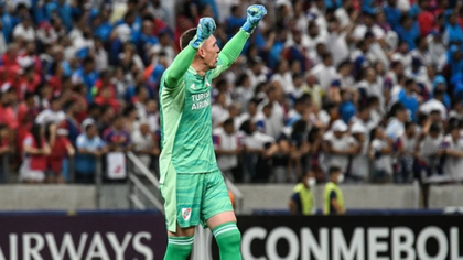 El gran récord que alcanzó Armani en el fútbol argentino